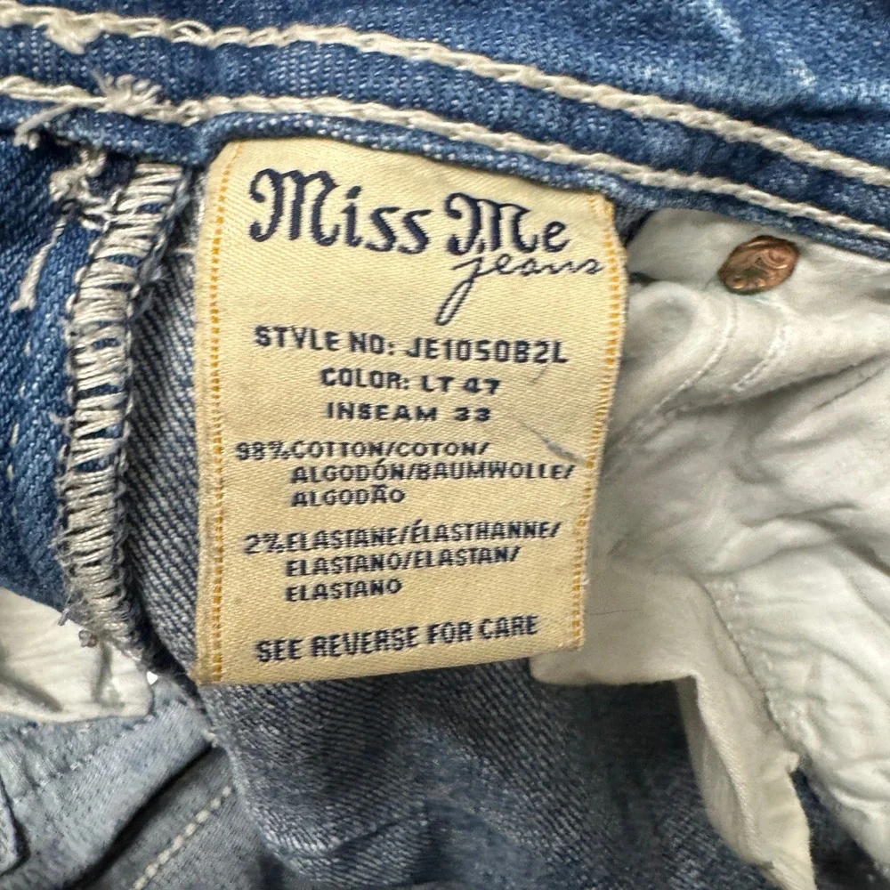 Miss Me Jeans Womens 27 (29x33 ACTUAL) Bootcut Faded Wash Embellished Blue Denim